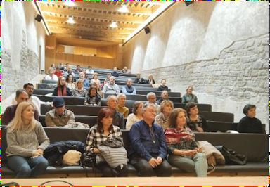 Foro reina Juana de Albret y Parroquia de Pamplona celebran actividad