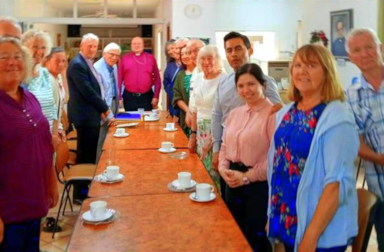 Visita episcopal y reorganización en la Iglesia de San Bernabé en Torre del Mar (Malaga)