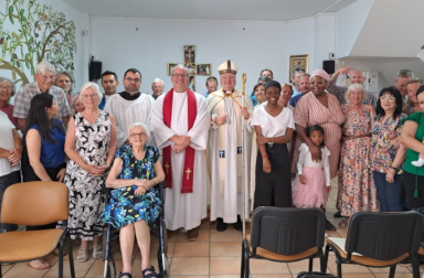 Visita Episcopal a la Parroquia de San Bernabé